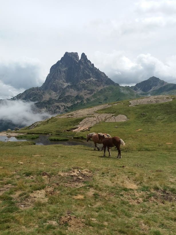 Pic du midi d'Ossau dans les Pyrénées