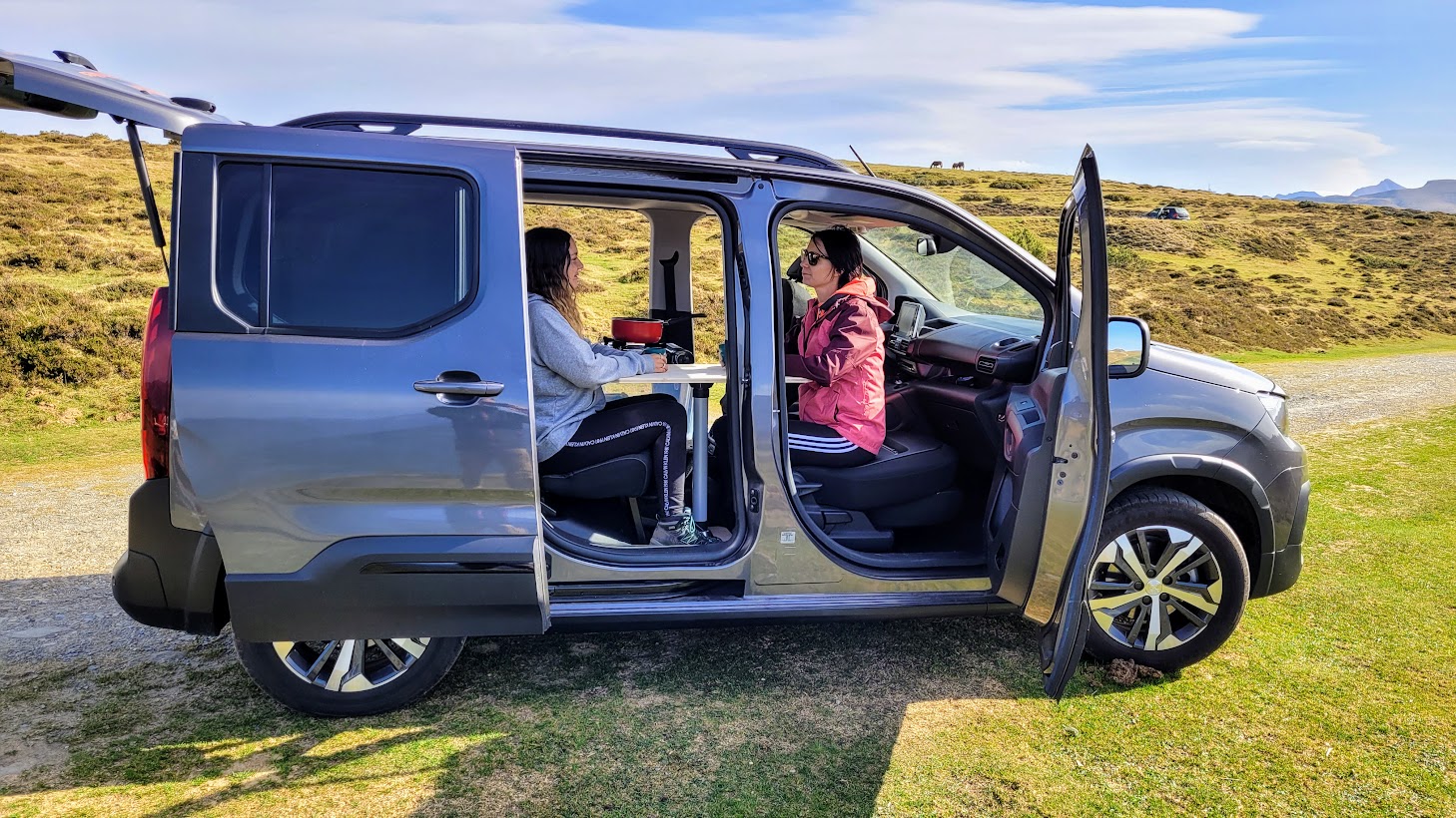 Table amovible pour Berlingo, Partner, Rifter, Kangoo, C4...