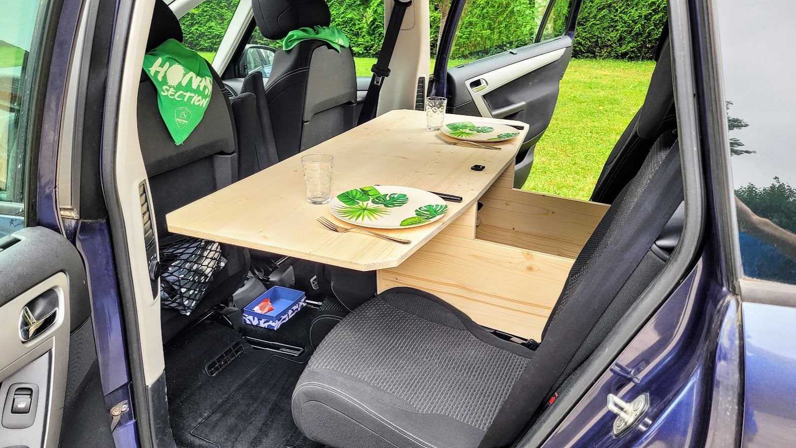 Box repas amovible en accessoires de voyages pour Ludospace