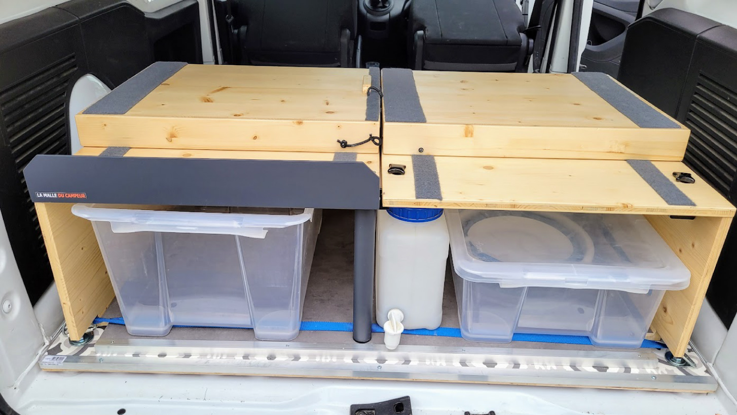Voyagez à plusieurs avec le kit solo évolutif, votre box amovible pour équipez les ludospaces