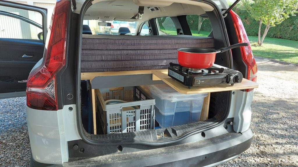 dormir en voiture, kit pour jogger